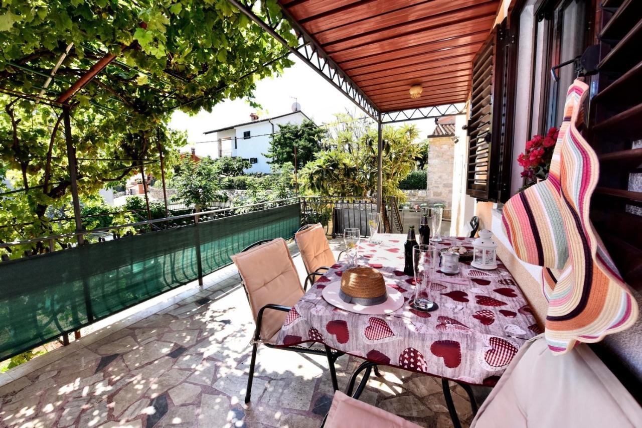 Apartmani Kovac Funtana Exterior photo