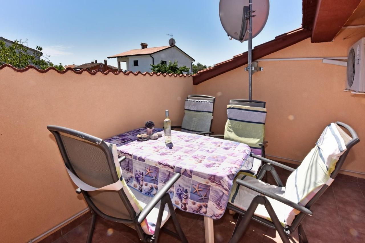 Apartmani Kovac Funtana Exterior photo